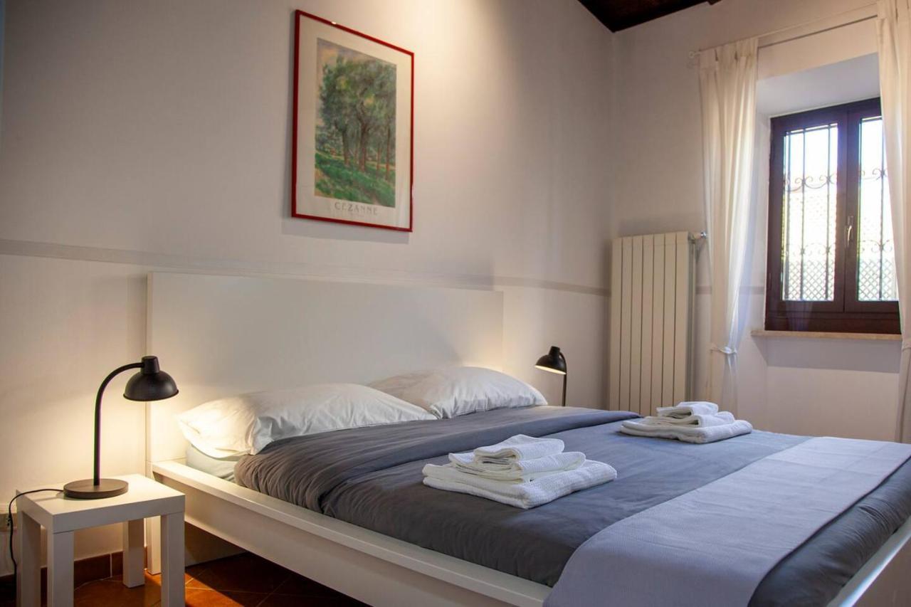 Casa Q163A Tuscolana Next To Metro Apartment Rome Exterior photo